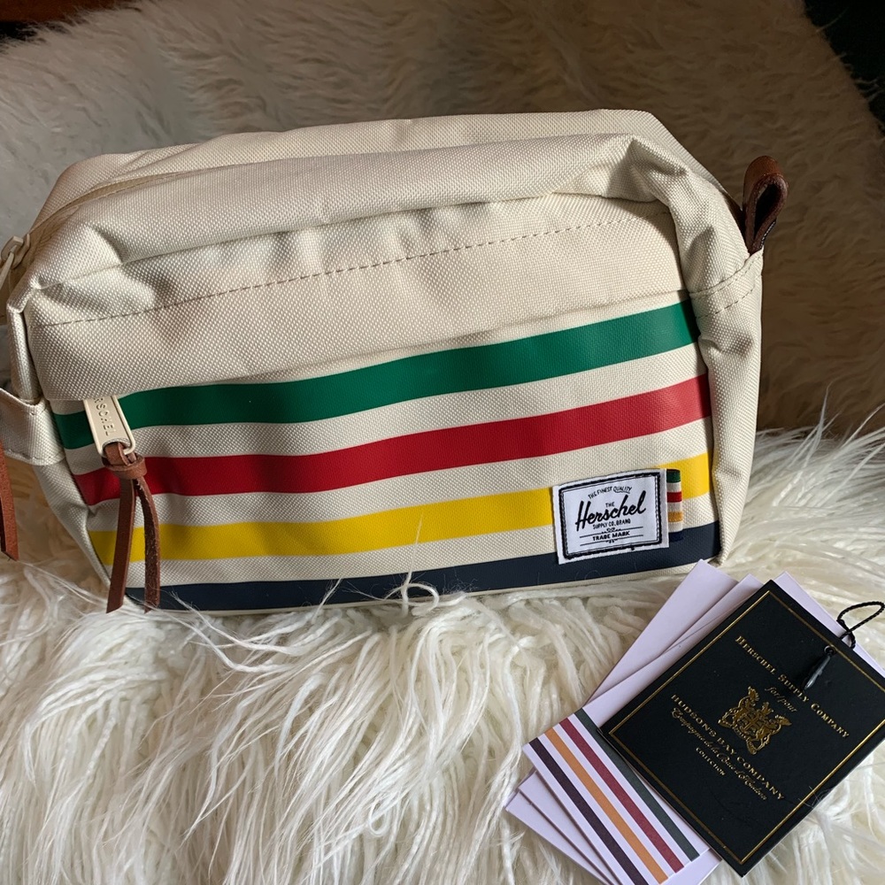 Herschel x Hudson Bay Dopp Bag